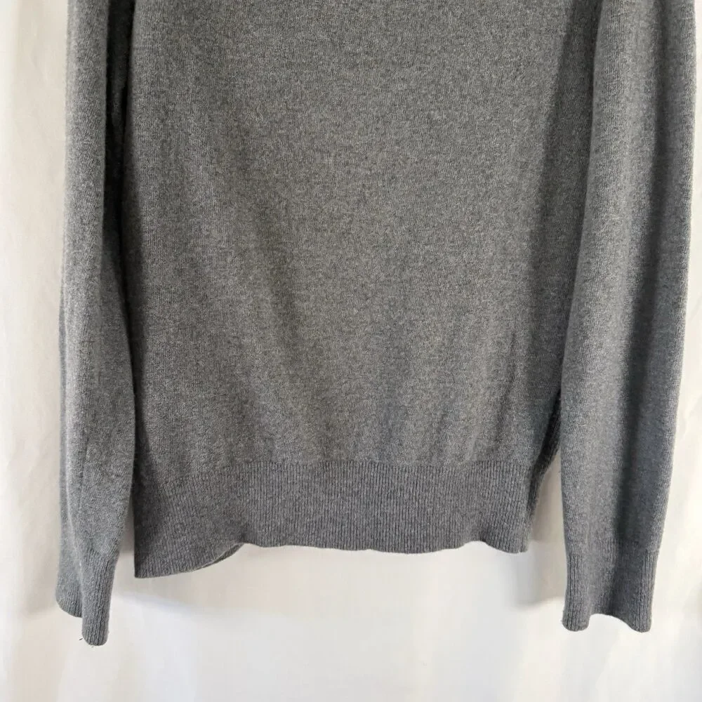Banana Republic Merino Wool Blend Sweater Men's Medium Grey Vneck Pullover